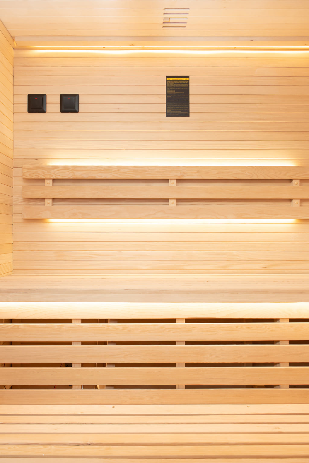 Sauna Sense 3 angular - vista lateral